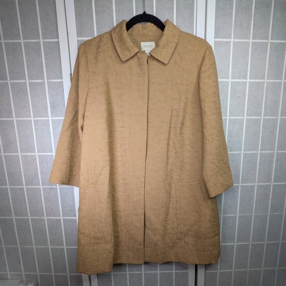 Chicos Womens Textured Swing Coat Size 1 Medium Camel Tan Four Button 3/4 Sleeve
